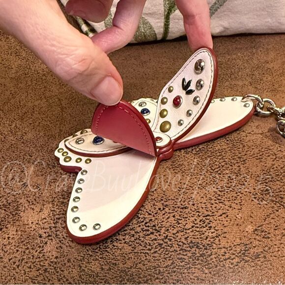 COACH BUTTERFLY BAG CHARM LARGE LEATHER WESTERN RIVETS STUDS KEY CHAIN NEW NWT - Picture 12 of 14